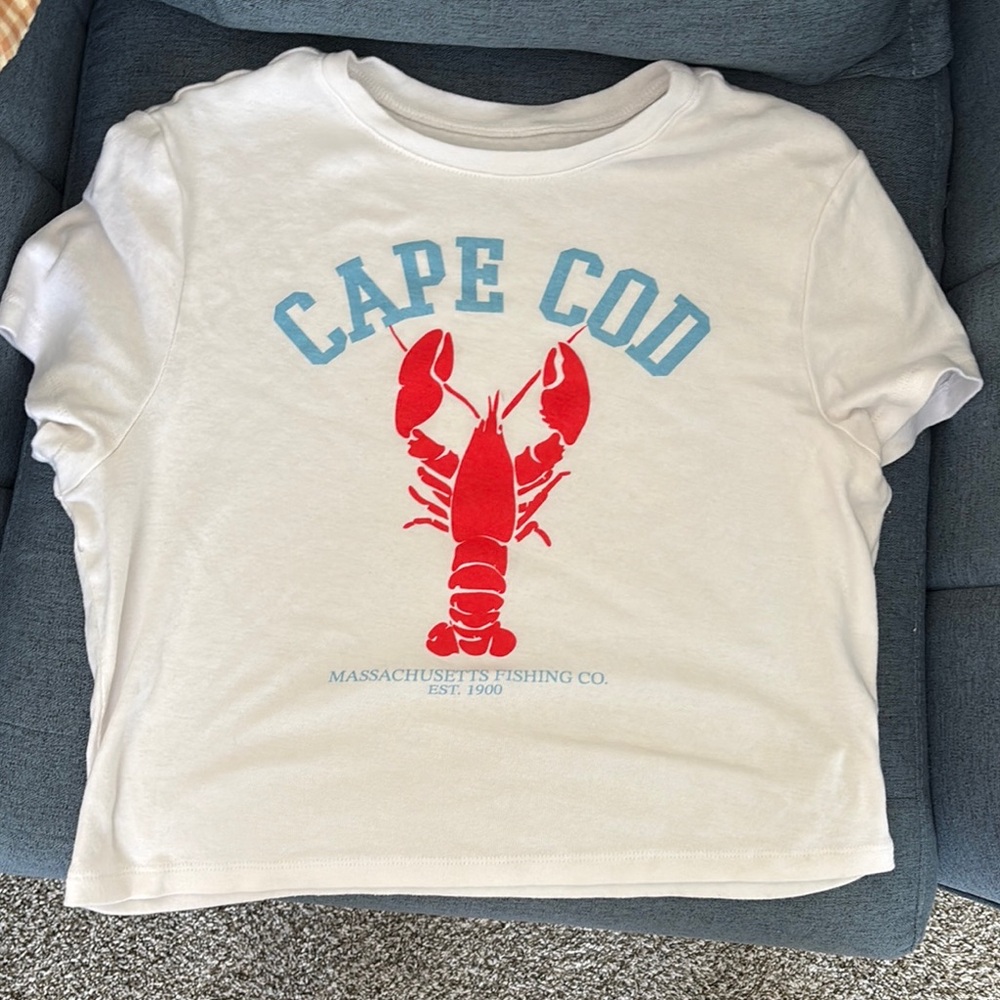 Cape Cod graphic tee - like new
